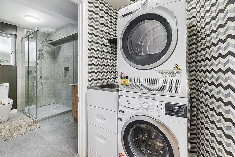 Photo of property in 7 Wesley Road, Kelburn, Wellington, 6012