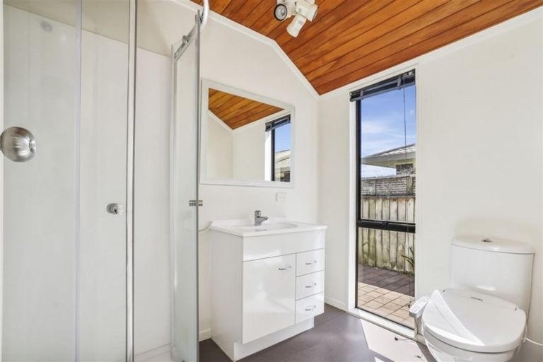 Photo of property in 48 Ashley Street, St Andrews, Hamilton, 3200