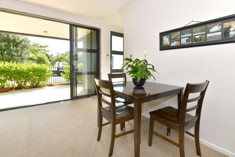 Photo of property in 9a Botanical Drive, Silverdale, 0932