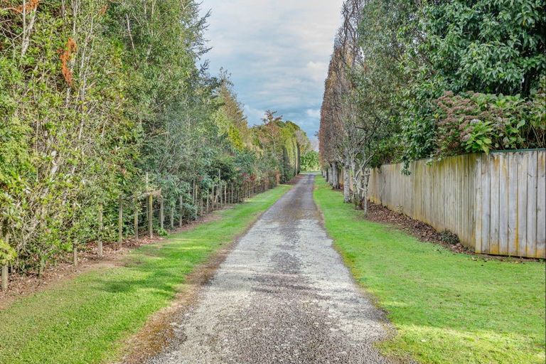 Photo of property in 275 Kimberley Road, Levin, 5571