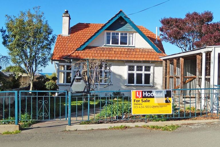 Photo of property in 11 Wharfe Street, South Hill, Oamaru, 9400