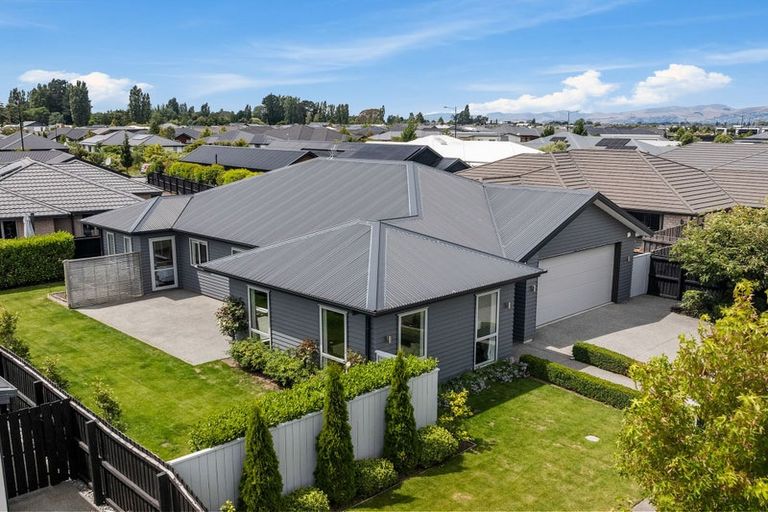 Photo of property in 118 Metehau Street, Marshland, Christchurch, 8083
