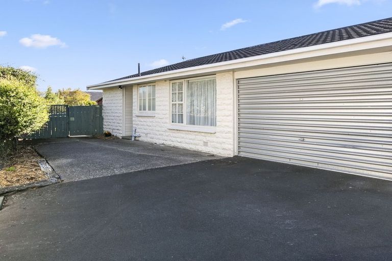 Photo of property in 99a Easther Crescent, Kew, Dunedin, 9012