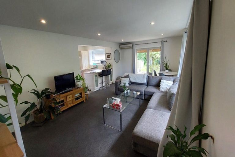 Photo of property in 2/29 Delaware Crescent, Russley, Christchurch, 8042