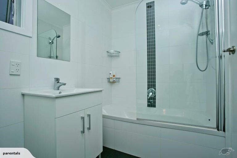 Photo of property in 6/16 Rutland Road, Stanley Point, Auckland, 0624