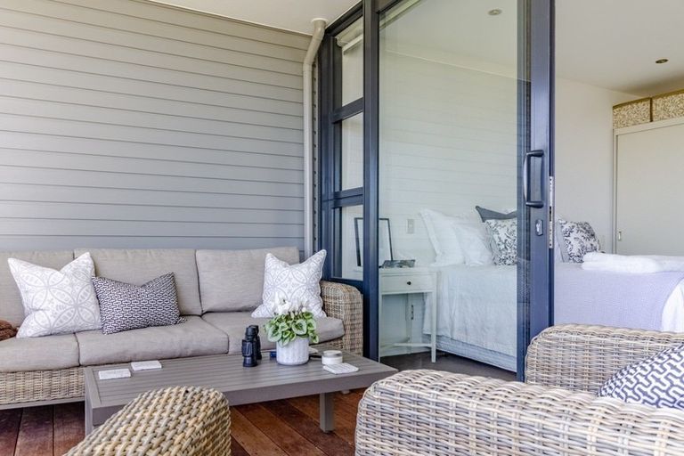 Photo of property in 203/7 Humber Street, Pandora, Napier, 4110