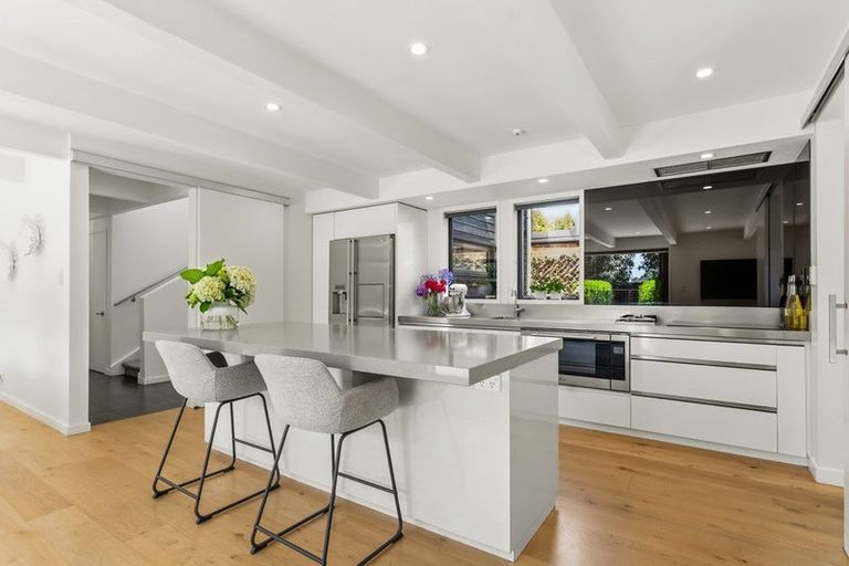 Photo of property in 190 Fendalton Road, Fendalton, Christchurch, 8052