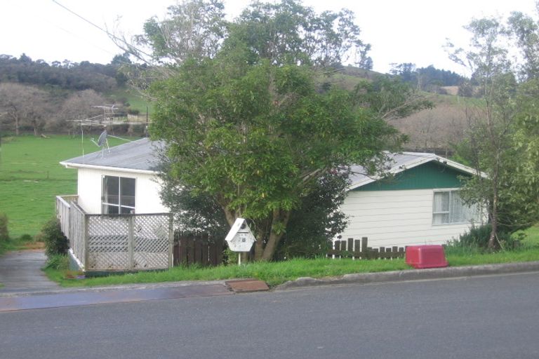 Photo of property in 68 King Street, Hikurangi, 0114