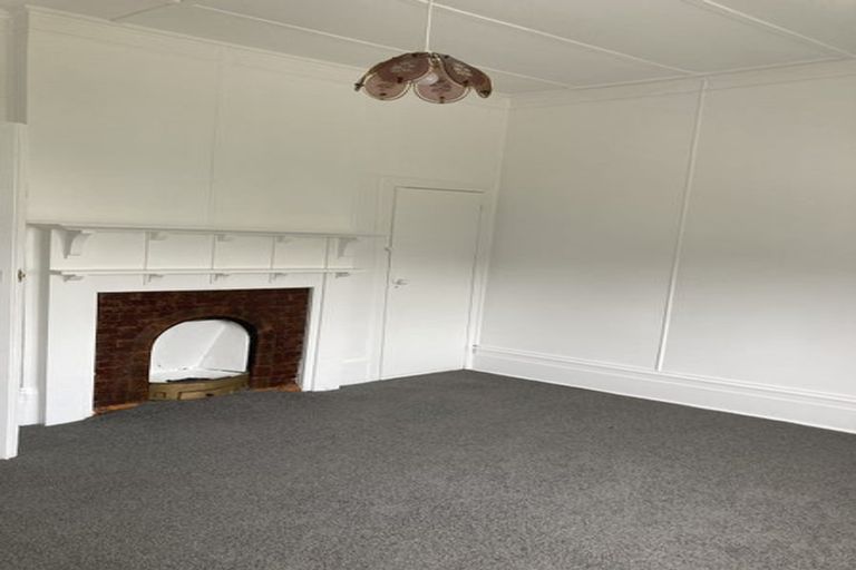 Photo of property in 20 Macdonald Crescent, Te Aro, Wellington, 6011