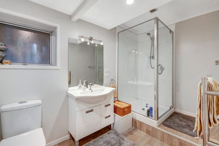 Photo of property in 6 Rakino Avenue, Manly, Whangaparaoa, 0930