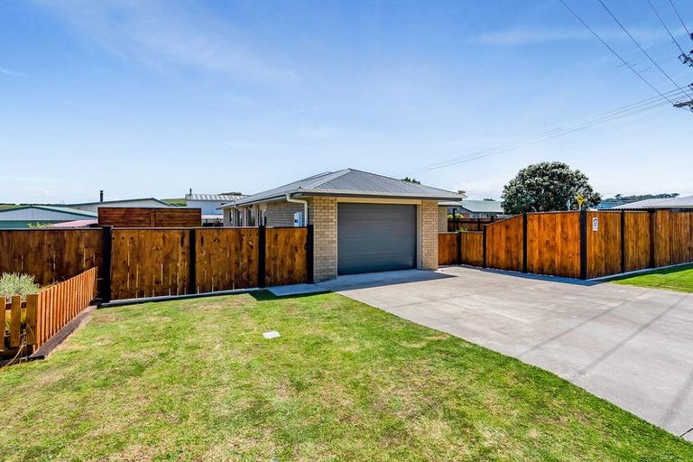 Photo of property in 17 Hira Street, Ohawe, Hawera, 4671