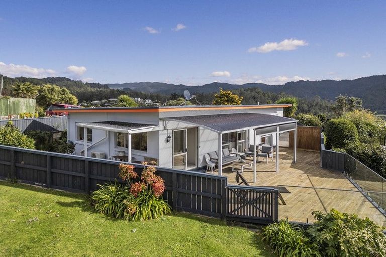 Photo of property in 1 Hillside Lane, Tairua, 3508
