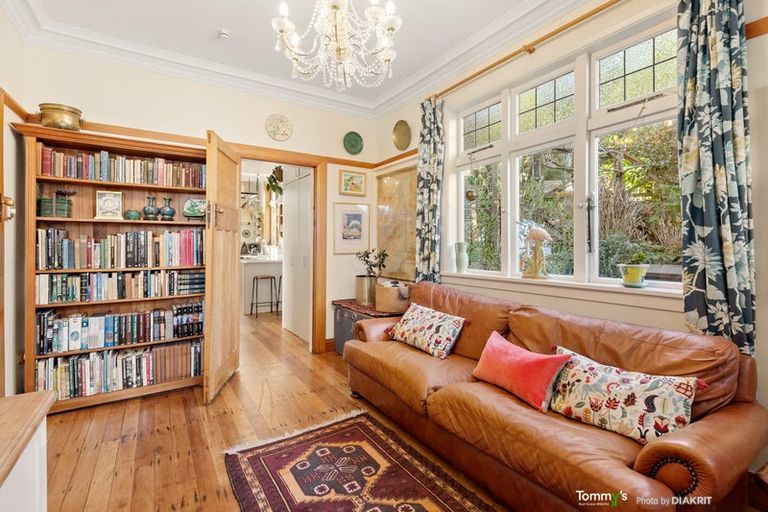 Photo of property in 35 Townsend Road, Miramar, Wellington, 6022