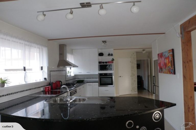 Photo of property in 1/52 Lochee Road, Upper Riccarton, Christchurch, 8041