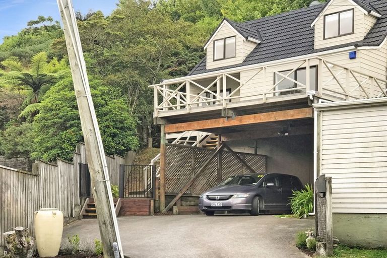 Photo of property in 63 Makara Road, Karori, Wellington, 6012