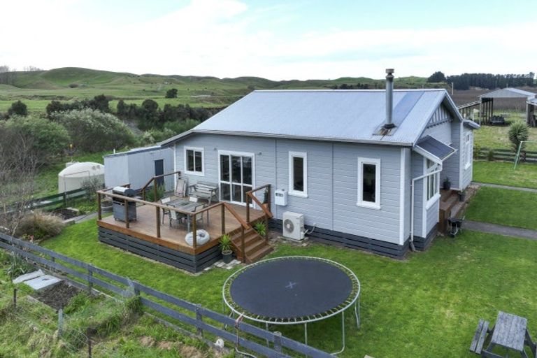 Photo of property in 102 Crownthorpe Road, Crownthorpe, Hastings, 4179