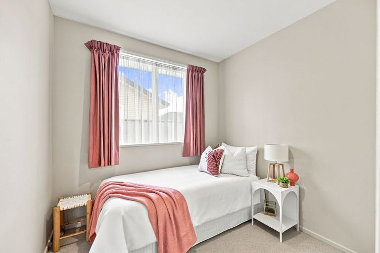 Photo of property in 212a Racecourse Road, Sockburn, Christchurch, 8042