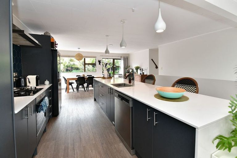 Photo of property in 4 Onepu Lane, Manly, Whangaparaoa, 0930