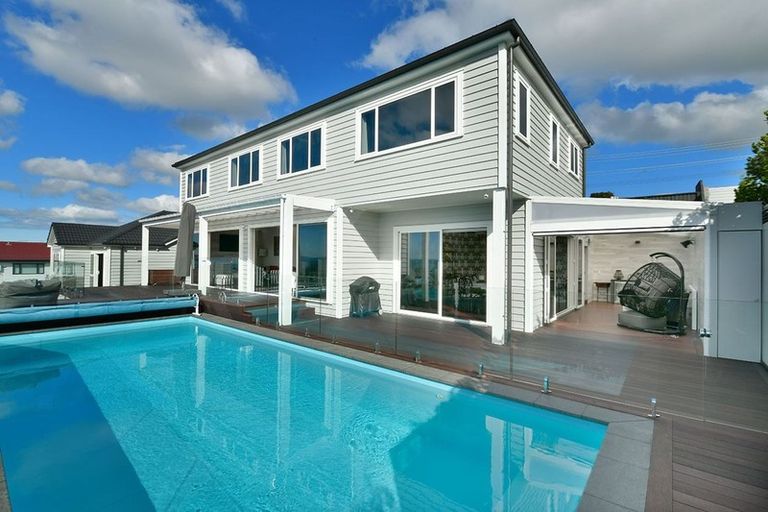 Photo of property in 49 Maire Road, Orewa, 0931