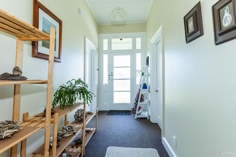 Photo of property in 2 Point Bush Road, Waimate, 7924