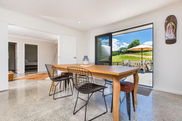 Photo of property in 24a Cogswell Road, Raglan, 3295