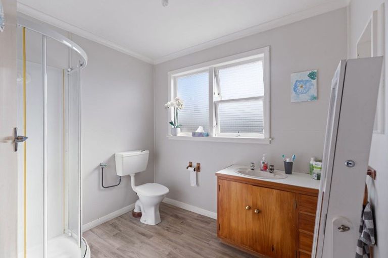 Photo of property in 1b Glen Place, Awapuni, Palmerston North, 4412