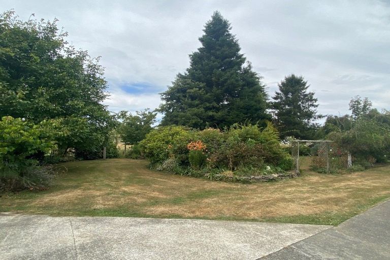 Photo of property in 2337 Rangiwahia Road, Rangiwahia, Kimbolton, 4774