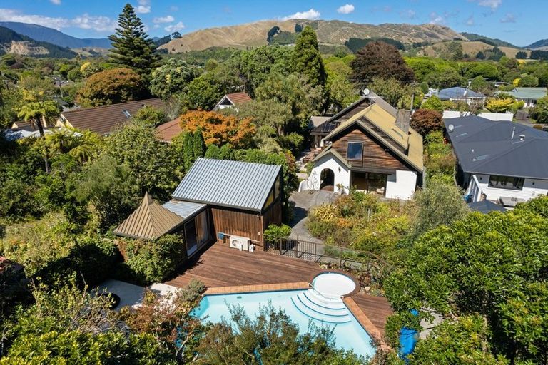 Photo of property in 63 Kohekohe Road, Waikanae, 5036