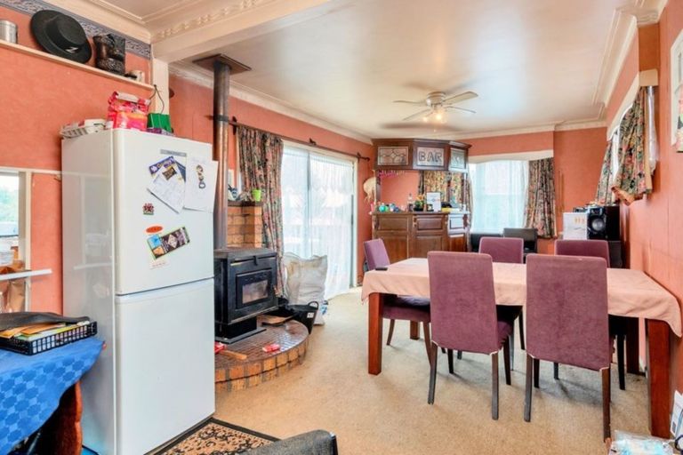 Photo of property in 15 Trentham Road, Papakura, 2110