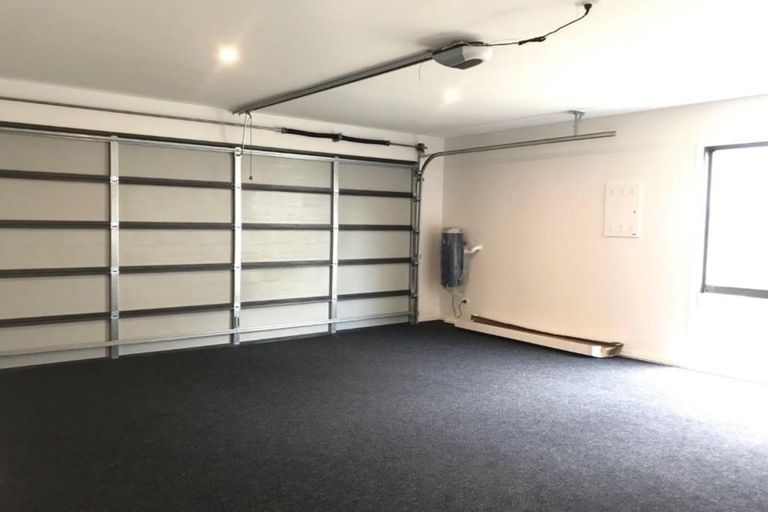 Photo of property in 18 Spyglass Street, Red Beach, 0932