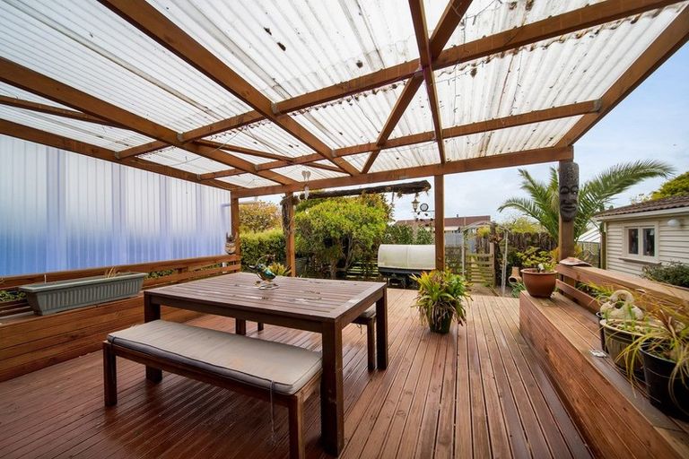 Photo of property in 51 Turuturu Road, Hawera, 4610