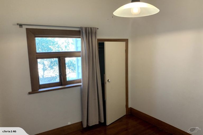 Photo of property in 26 Nutsey Avenue, Northcote, Auckland, 0627