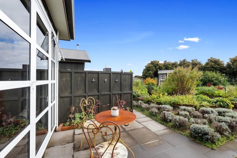 Photo of property in 7 Gleneagles Way, Waiwhakaiho, New Plymouth, 4312
