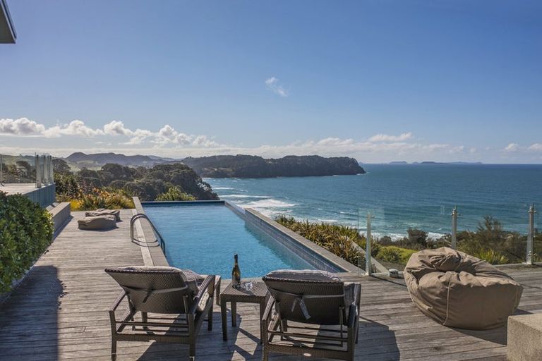 Photo of property in 28 Radar Road, Hot Water Beach, Whitianga, 3591