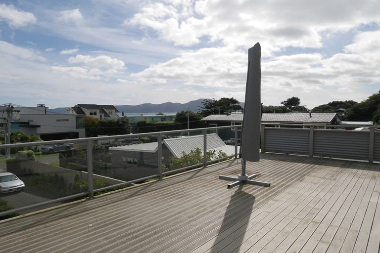 Photo of property in 13 Groves Road, Raumati Beach, Paraparaumu, 5032
