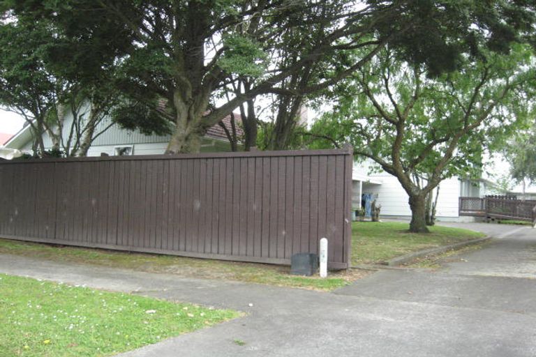 Photo of property in 8 Massey Street, Aramoho, Whanganui, 4500