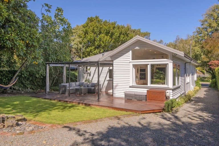 Photo of property in 237 Waimea Terrace, Beckenham, Christchurch, 8023
