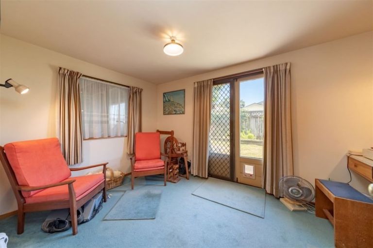 Photo of property in 6 Miro Street, Woburn, Lower Hutt, 5010