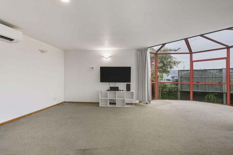 Photo of property in 77 Bay View Road, South Dunedin, Dunedin, 9012