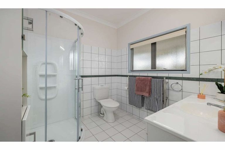 Photo of property in 33a Skudders Beach Road, Kerikeri, 0294