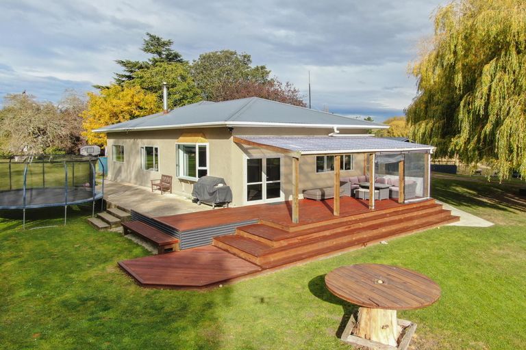 Photo of property in 16 Round Hill Road, Reidston, Oamaru, 9492
