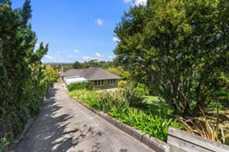 Photo of property in 319 Don Buck Road, Massey, Auckland, 0614