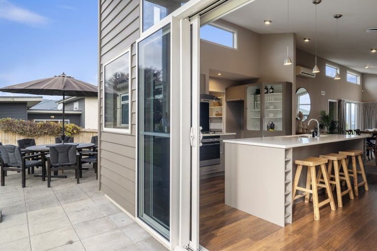 Photo of property in 28 Vaucluse Drive, Nukuhau, Taupo, 3330