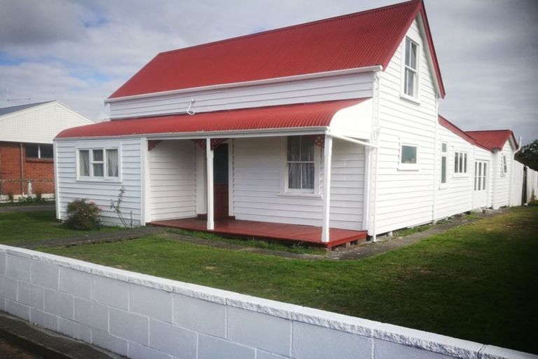 Photo of property in 107 Bridge Street, Bulls, 4818