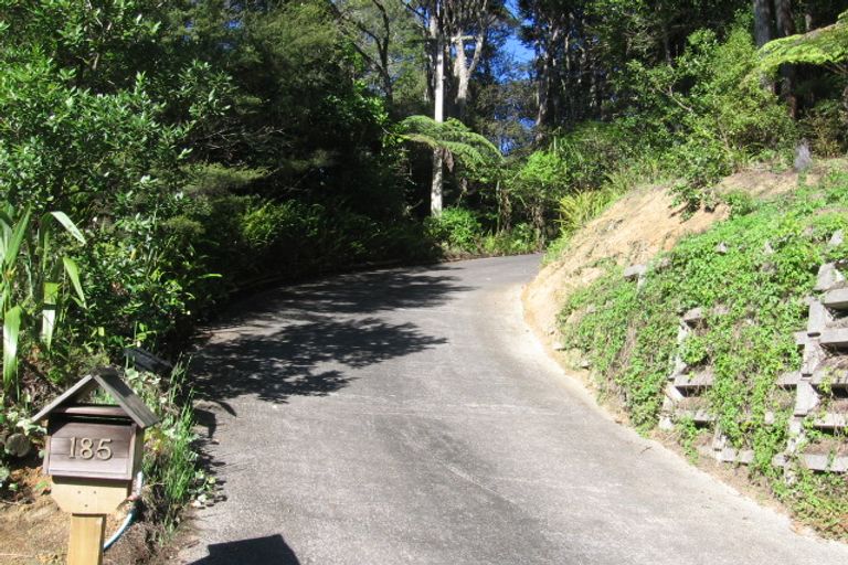 Photo of property in 185 Laingholm Drive, Laingholm, Auckland, 0604