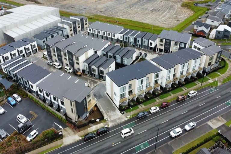 Photo of property in 33 Hinonga Loop, Silverdale, 0932