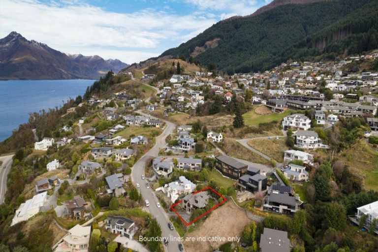 Photo of property in 8 Aspen Grove, Fernhill, Queenstown, 9300