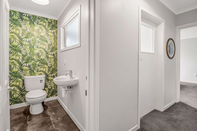 Photo of property in 30 Signal Street, Marton, 4710