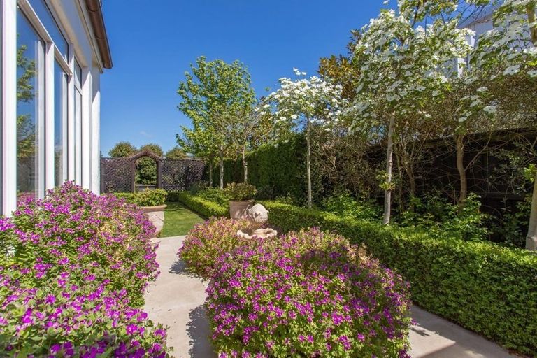 Photo of property in 8 Haddon Lane, Harewood, Christchurch, 8051