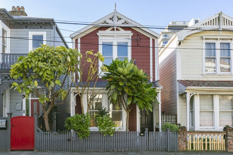 Photo of property in 42 Aro Street, Aro Valley, Wellington, 6021